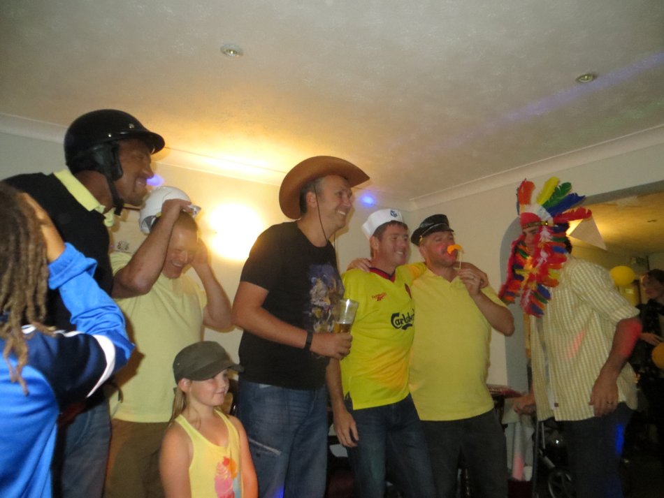yellow_party_essex_air_ambulance_feering_2016-09-24 19-10-38